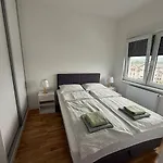 Mountain View Lux *